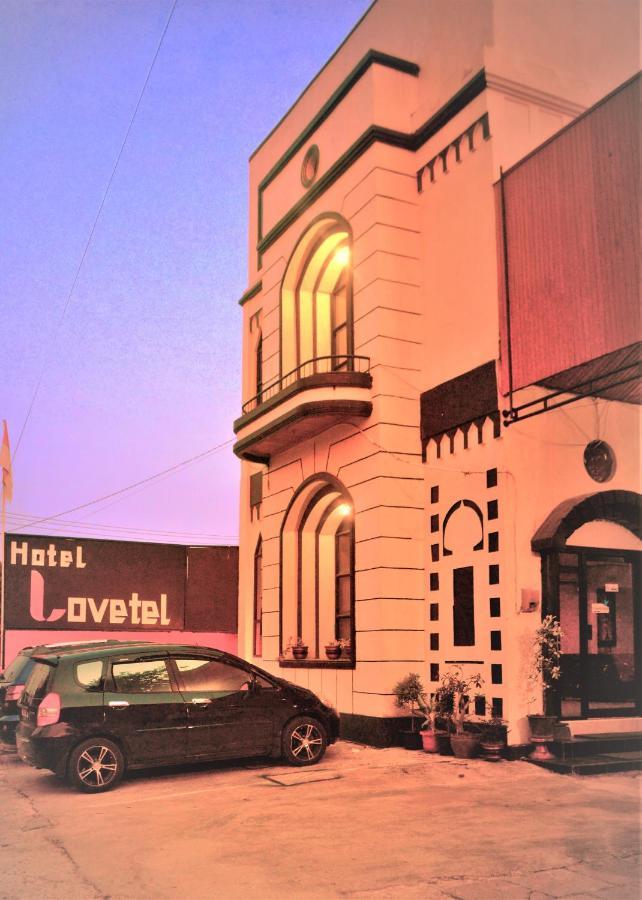Reddoorz Near Jalan Sudirman Padang Hotel Exterior photo