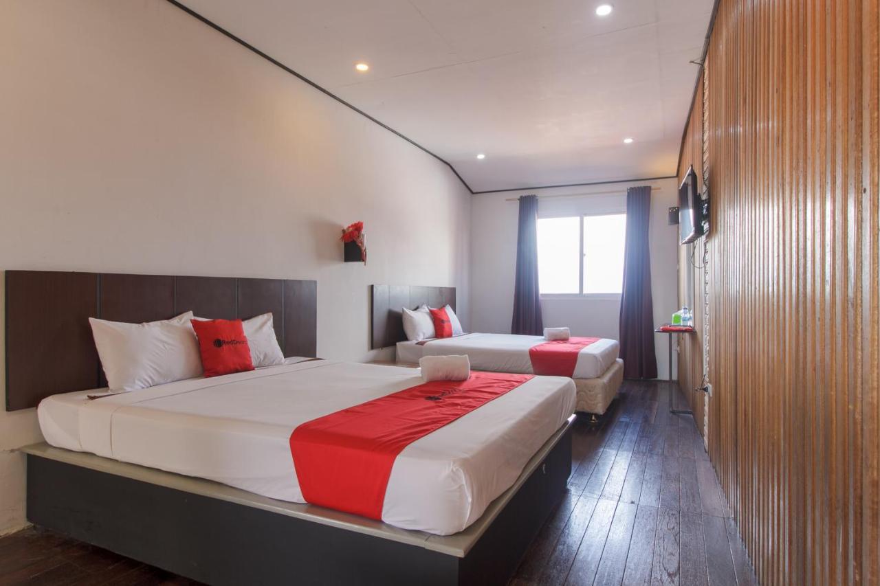 Reddoorz Near Jalan Sudirman Padang Hotel Exterior photo